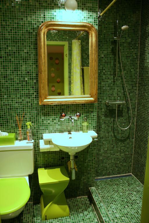 バーゼル B＆B ラ ヴィ アン ローズ Bed & Breakfast エクステリア 写真